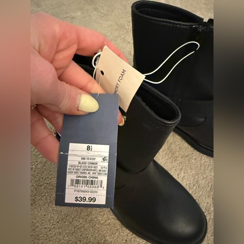 NWT Universal Thread Women Boot - Picture 7 of 7